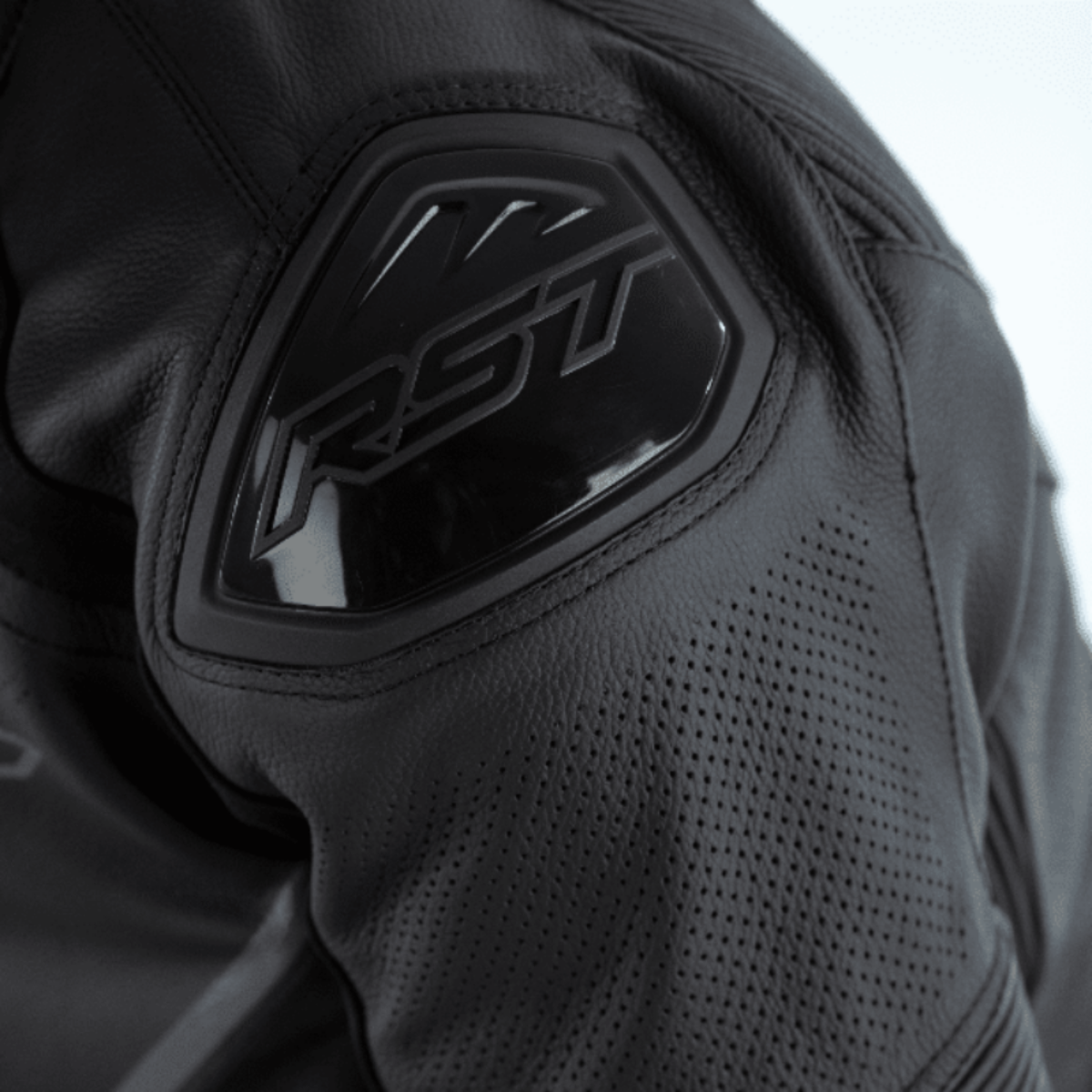 veste-rst-cuirsabreairbag-epaule-noir-15072024