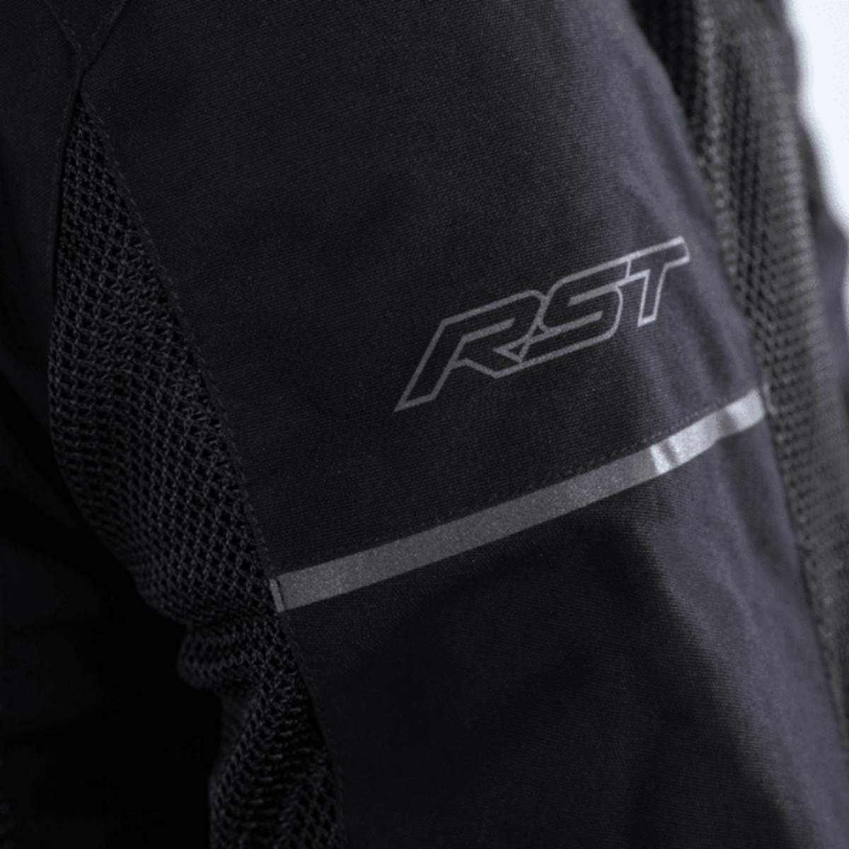 veste-rst-textilefliteairbag-zoomepaule-noir-15072024