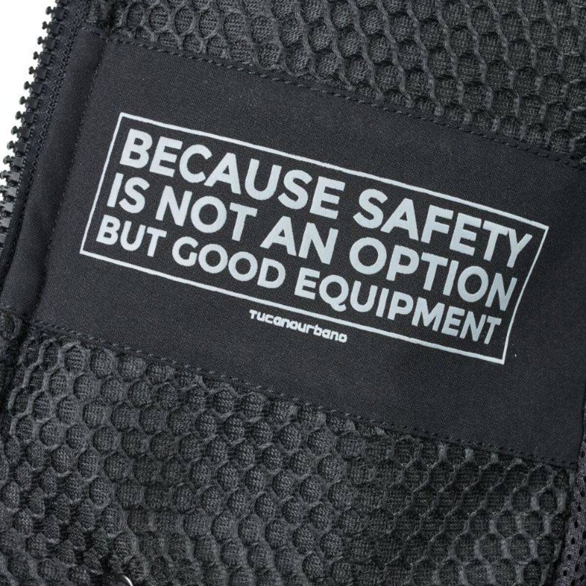 gilet-tucanourbano-airscudflexmen-etiquetteinterieur-15072024